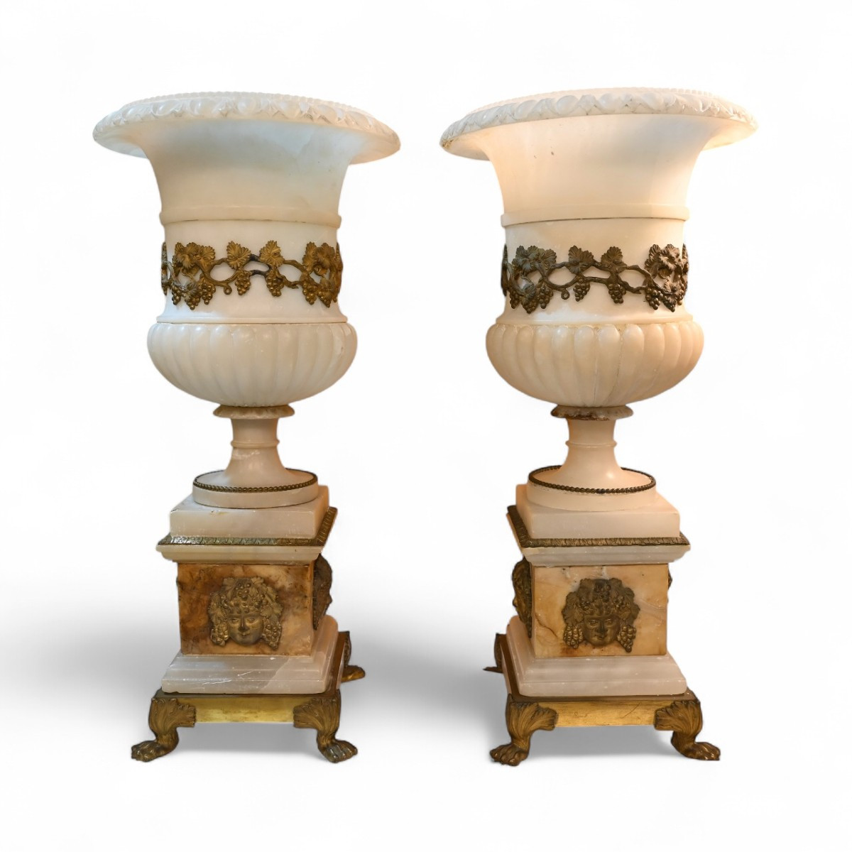 Coppia Di Vasi In Alabastro - Francia Fine XVIII Secolo